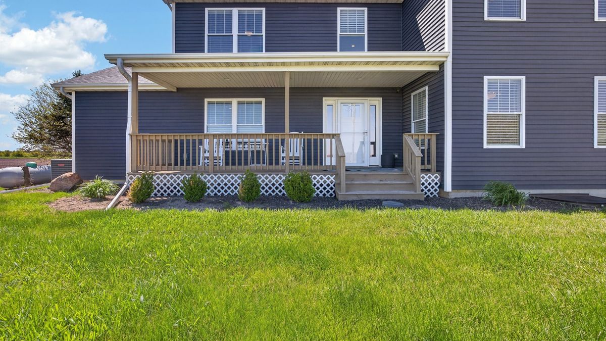 31340 E 1500 North Road, Colfax, IL 61728