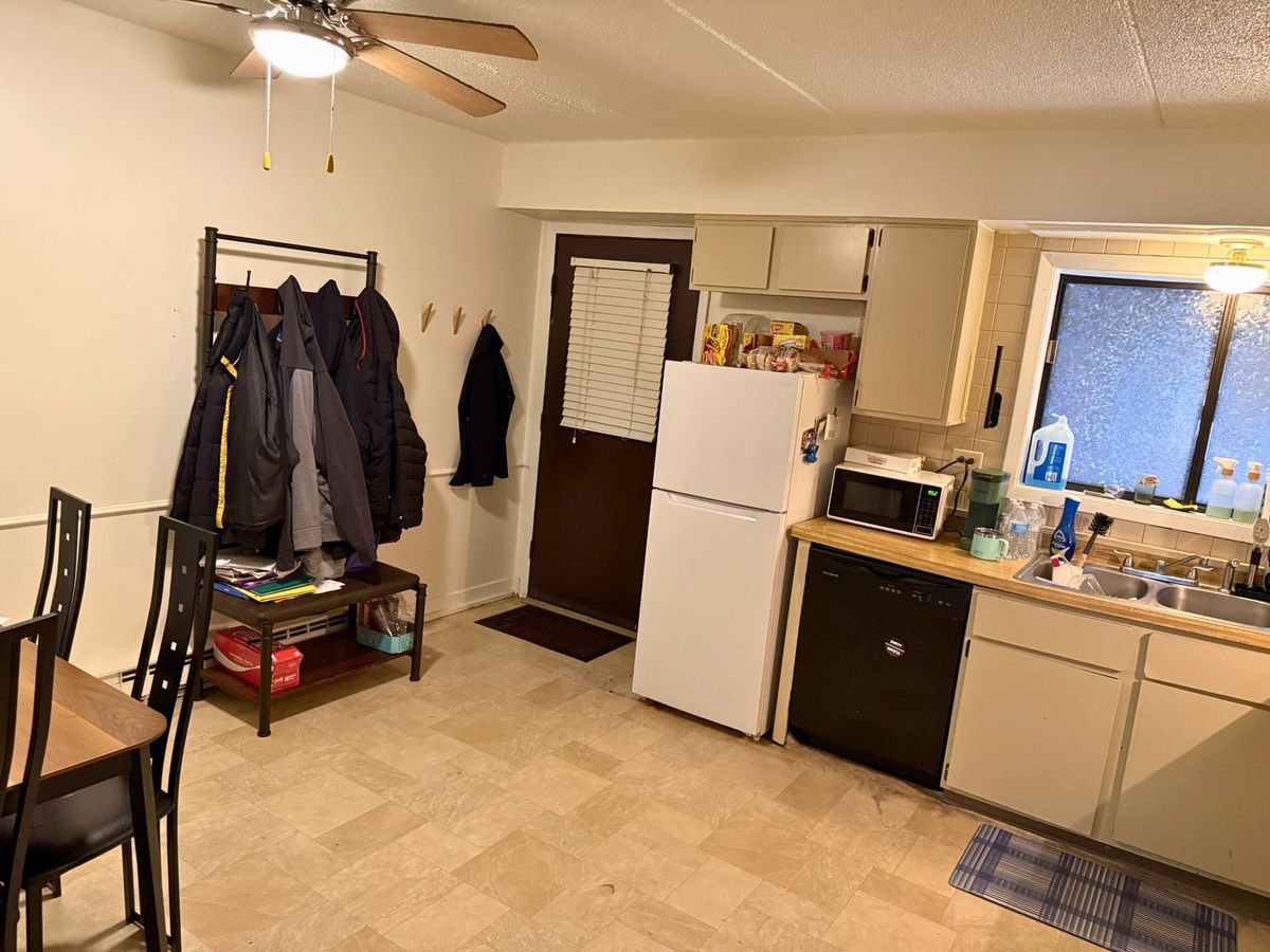 942 N Rohlwing Road #GF, Addison, IL 60101