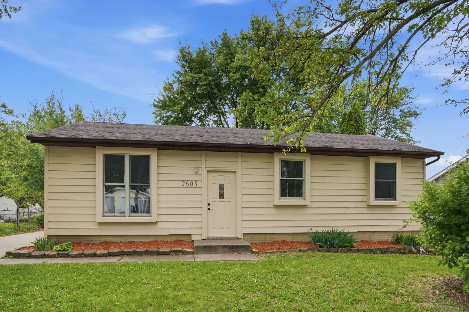 2603 W 55th Street — Davenport, IA 52806