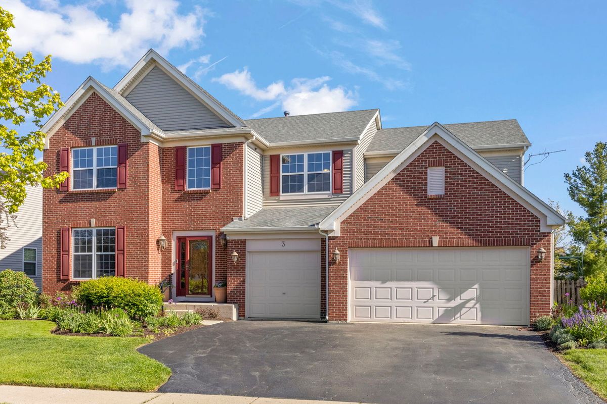 3 Ellington Court, South Elgin, IL 60177
