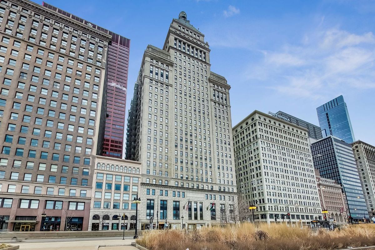 310 Michigan Avenue, Chicago, IL 60604
