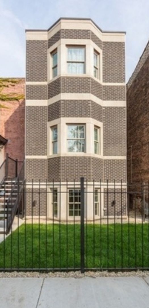530 E 44TH Place — Chicago, IL 60653