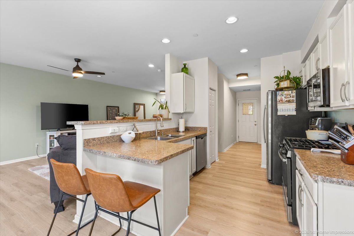 16127 W Coneflower Drive, Lockport, IL 60441