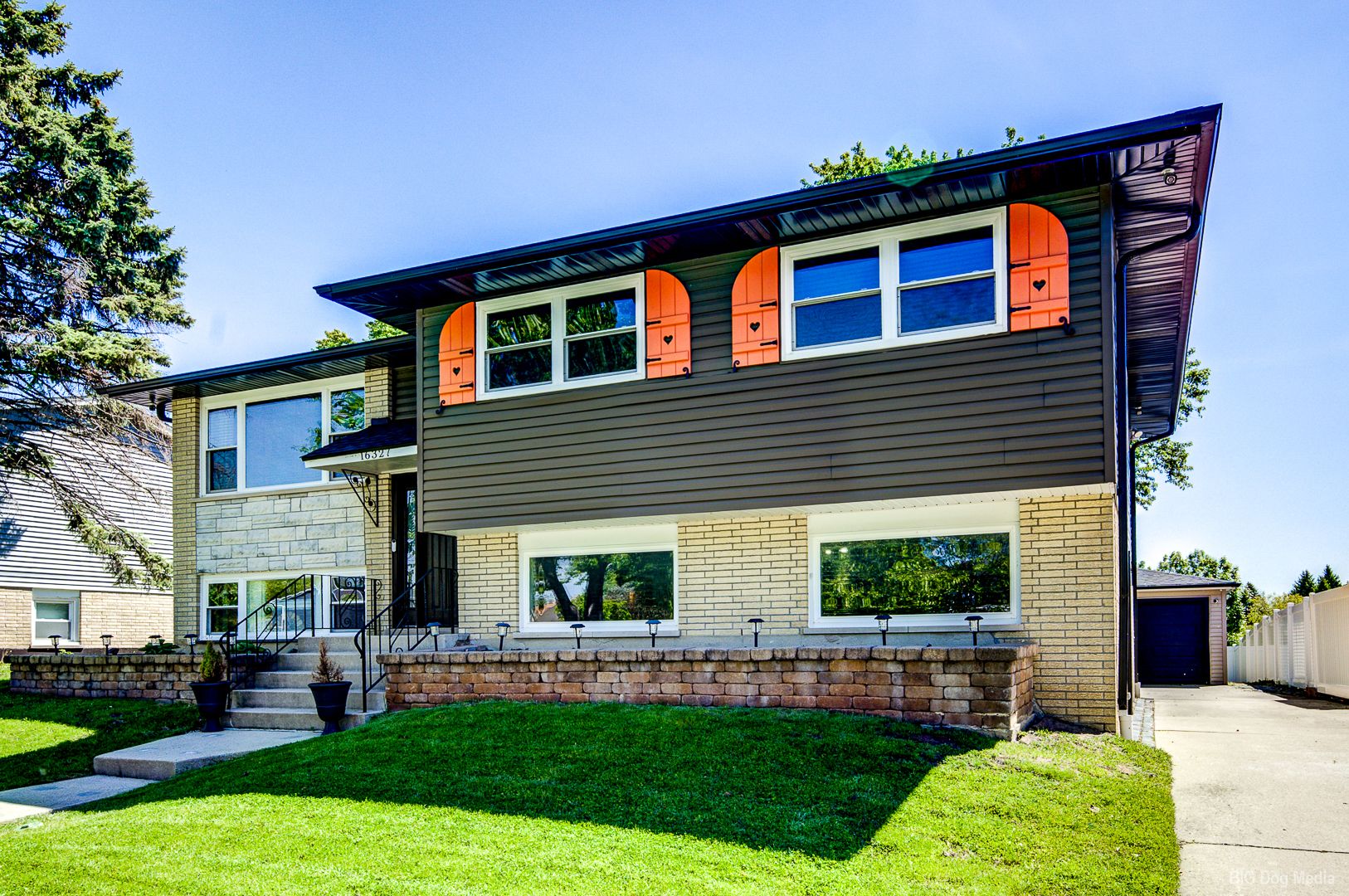 16327 Olcott Avenue — Tinley Park, IL 60477