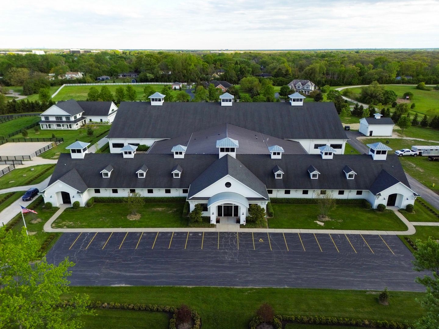14341 W OLD SCHOOL Road — Libertyville, IL 60048