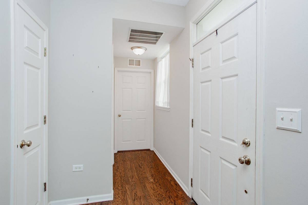 1208 WAVERLY Drive #1208, Volo, IL 60020