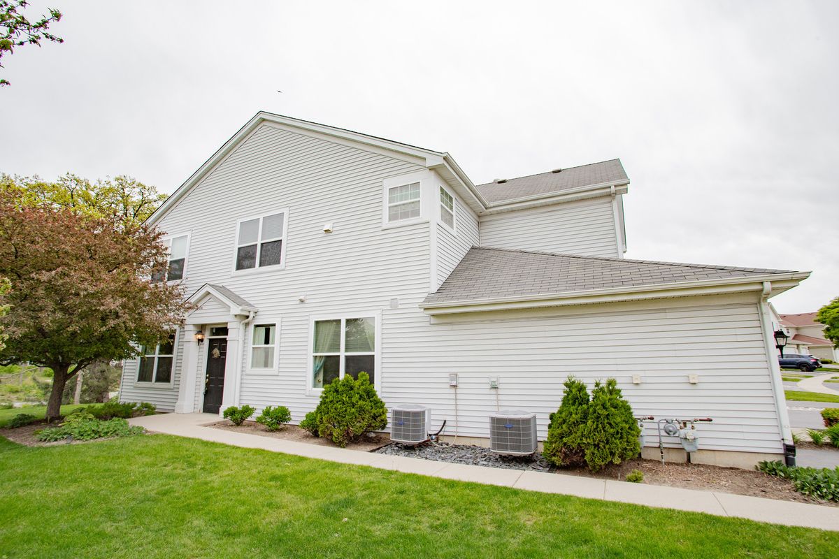 1208 WAVERLY Drive, Volo, IL 60020