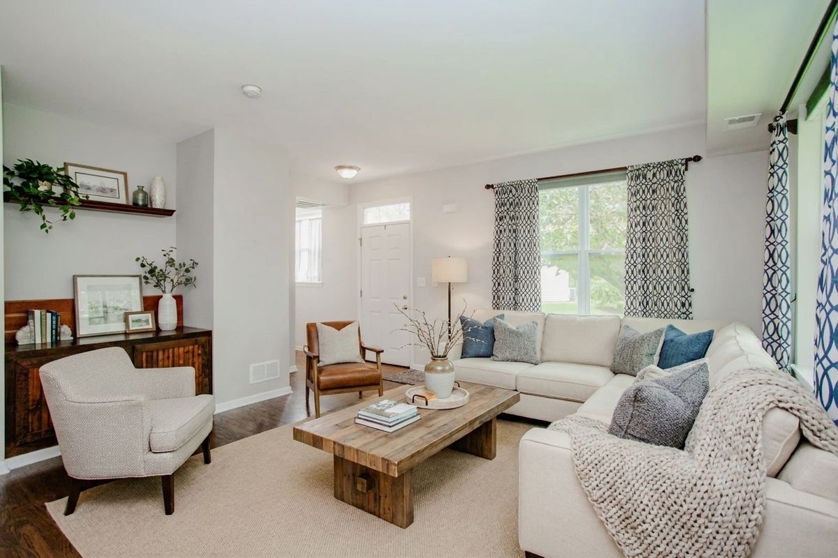 1208 WAVERLY Drive #1208, Volo, IL 60020