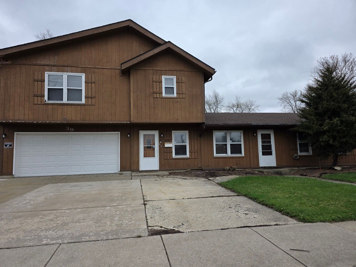 39 Arlington Drive — Romeoville, IL 60446