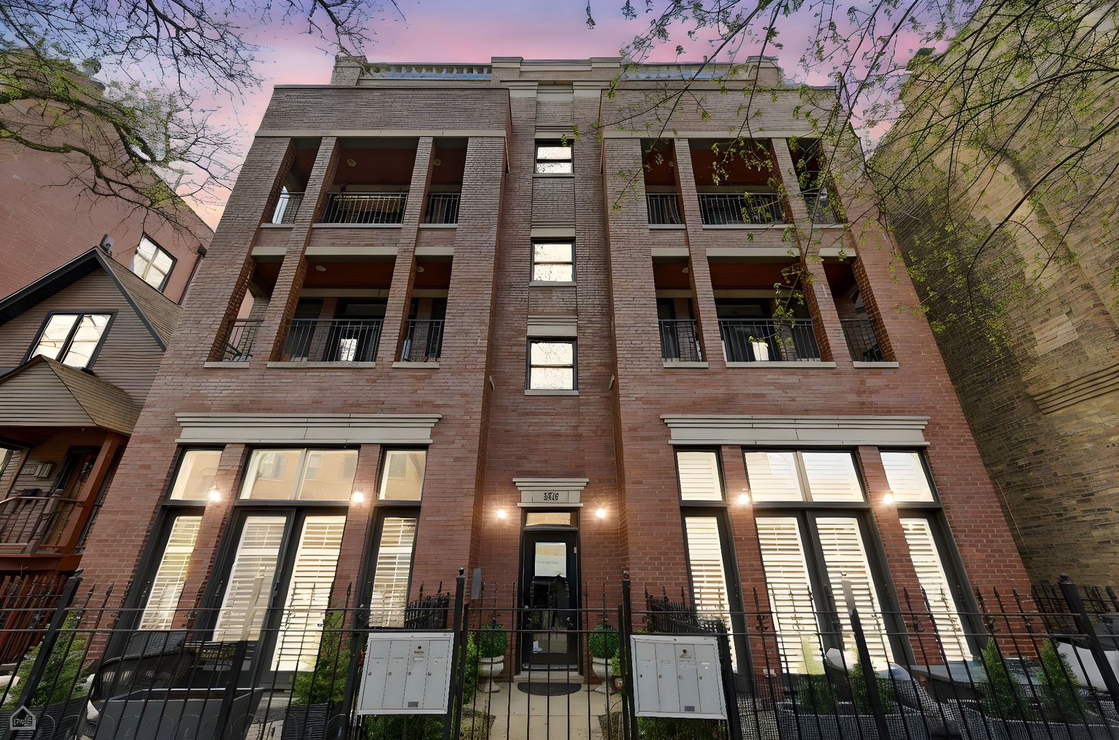 2946 N Sheffield Avenue #1N — Chicago, IL 60657
