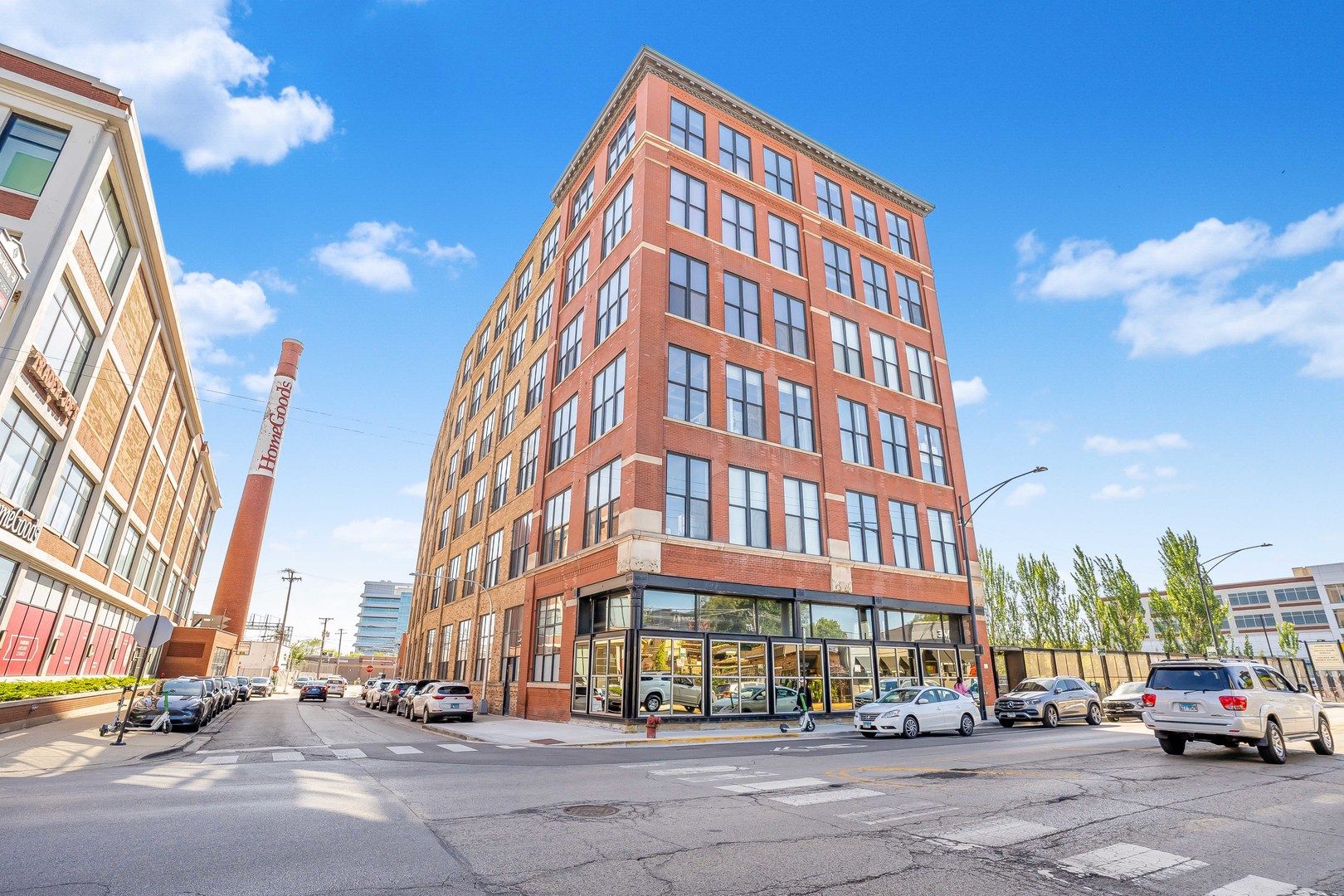 1872 N Clybourn Avenue #403 — Chicago, IL 60614