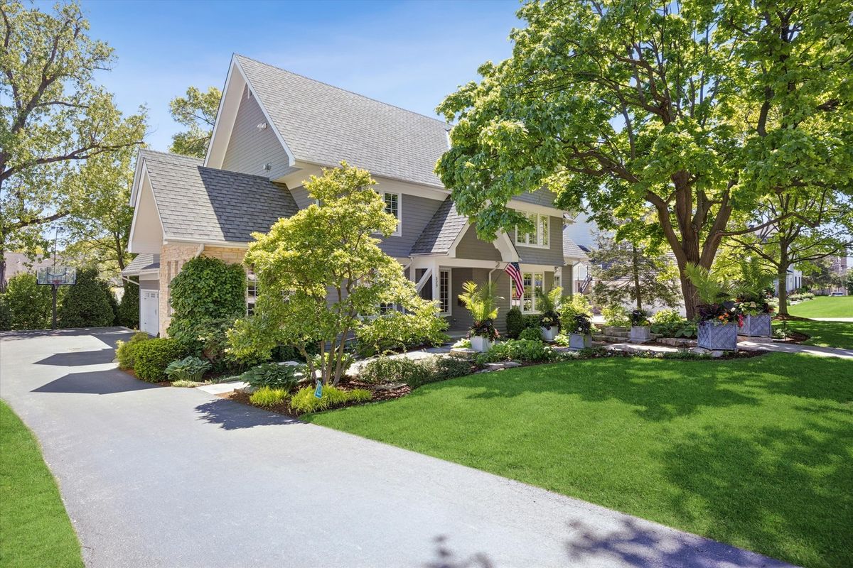 829 S Thurlow Street, Hinsdale, IL 60521