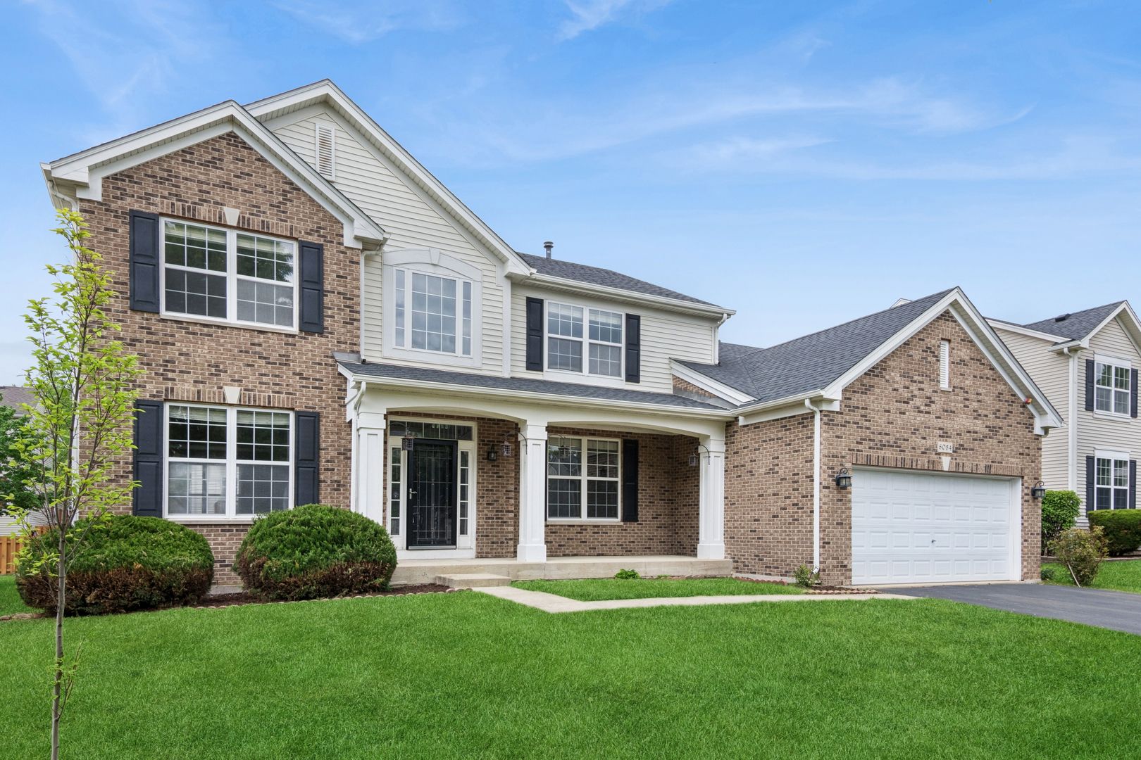6084 Russell Drive — Hoffman Estates, IL 60192