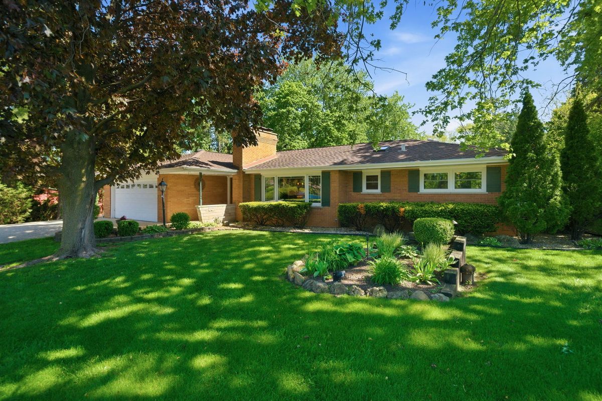20W545 Moreland Avenue, Addison, IL 60101