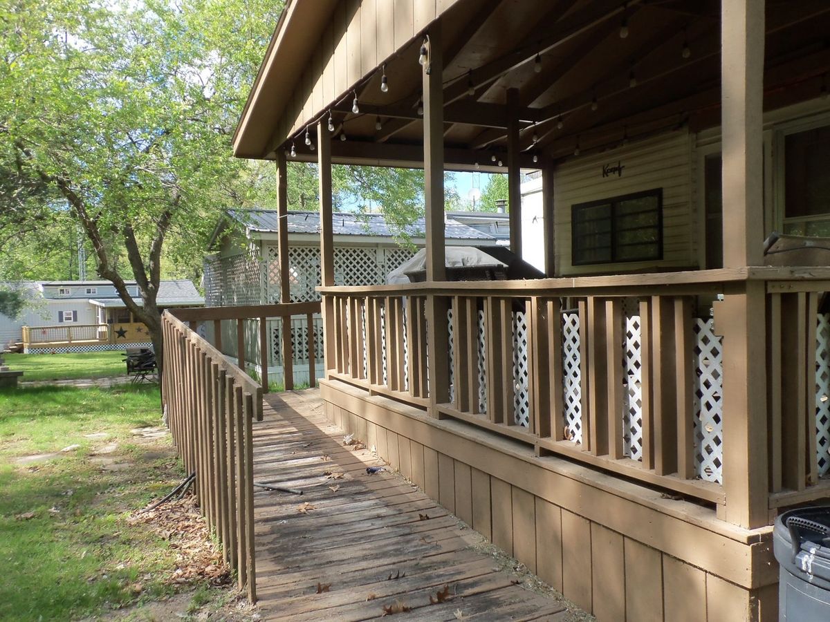 21/216 Woodhaven, Sublette, IL 61367