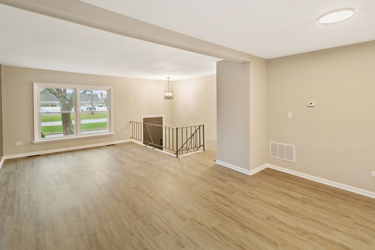 2525 223RD Street, Sauk Village, IL 60411