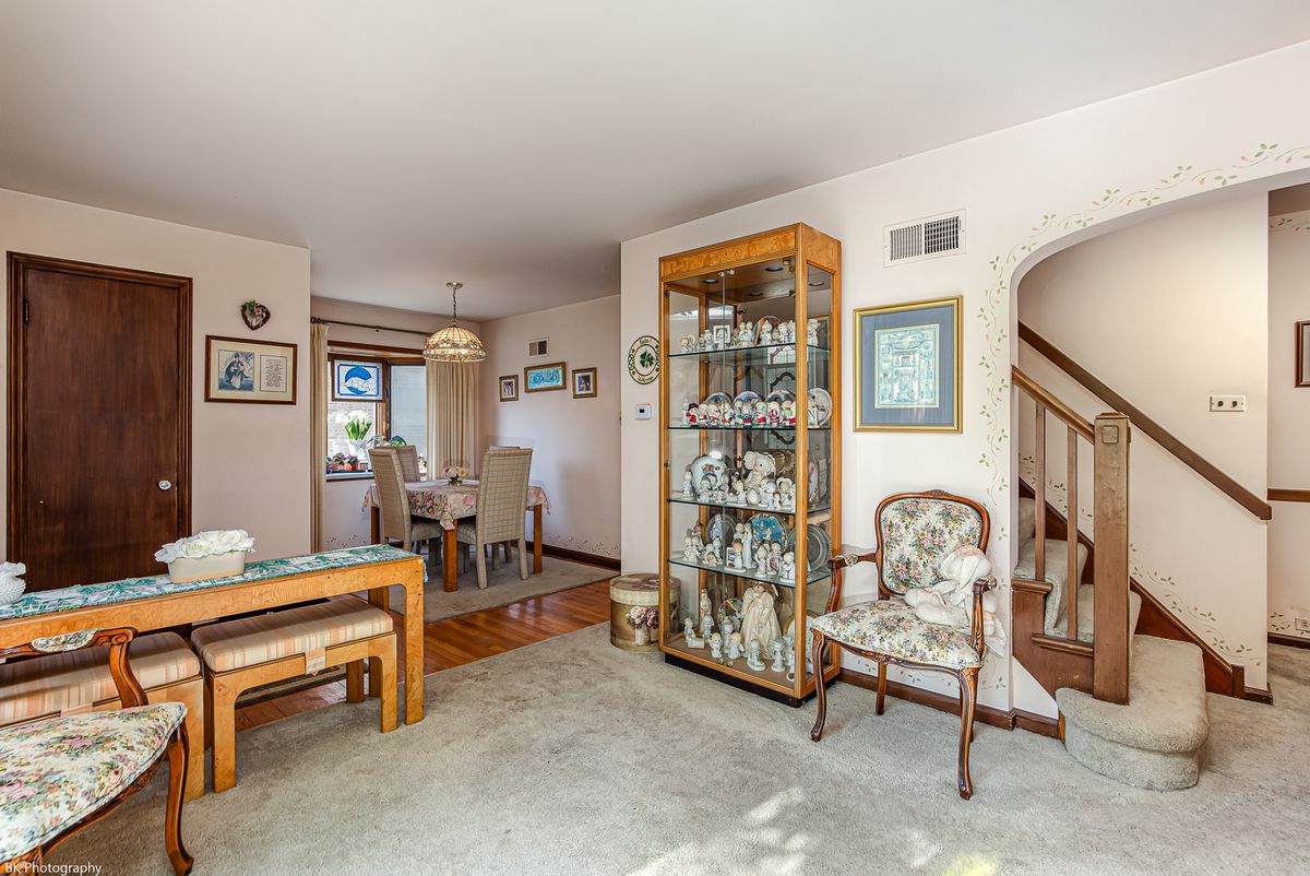 12134 Ann Street, Blue Island, IL 60406
