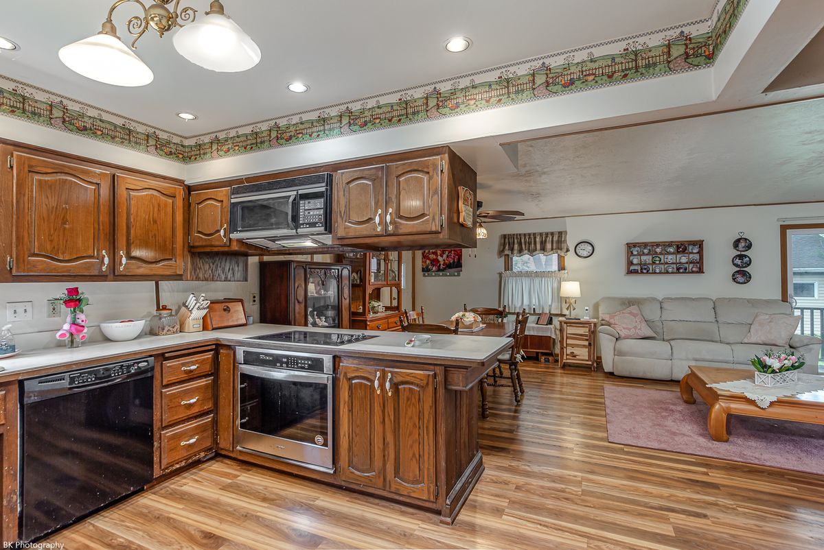 12134 Ann Street, Blue Island, IL 60406