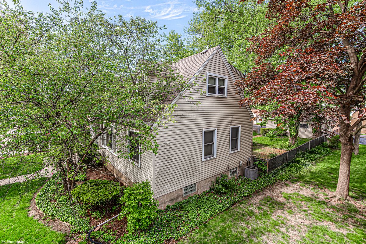12134 Ann Street, Blue Island, IL 60406