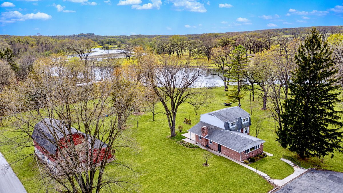 18N988 Angelina Place, Algonquin, IL 60102