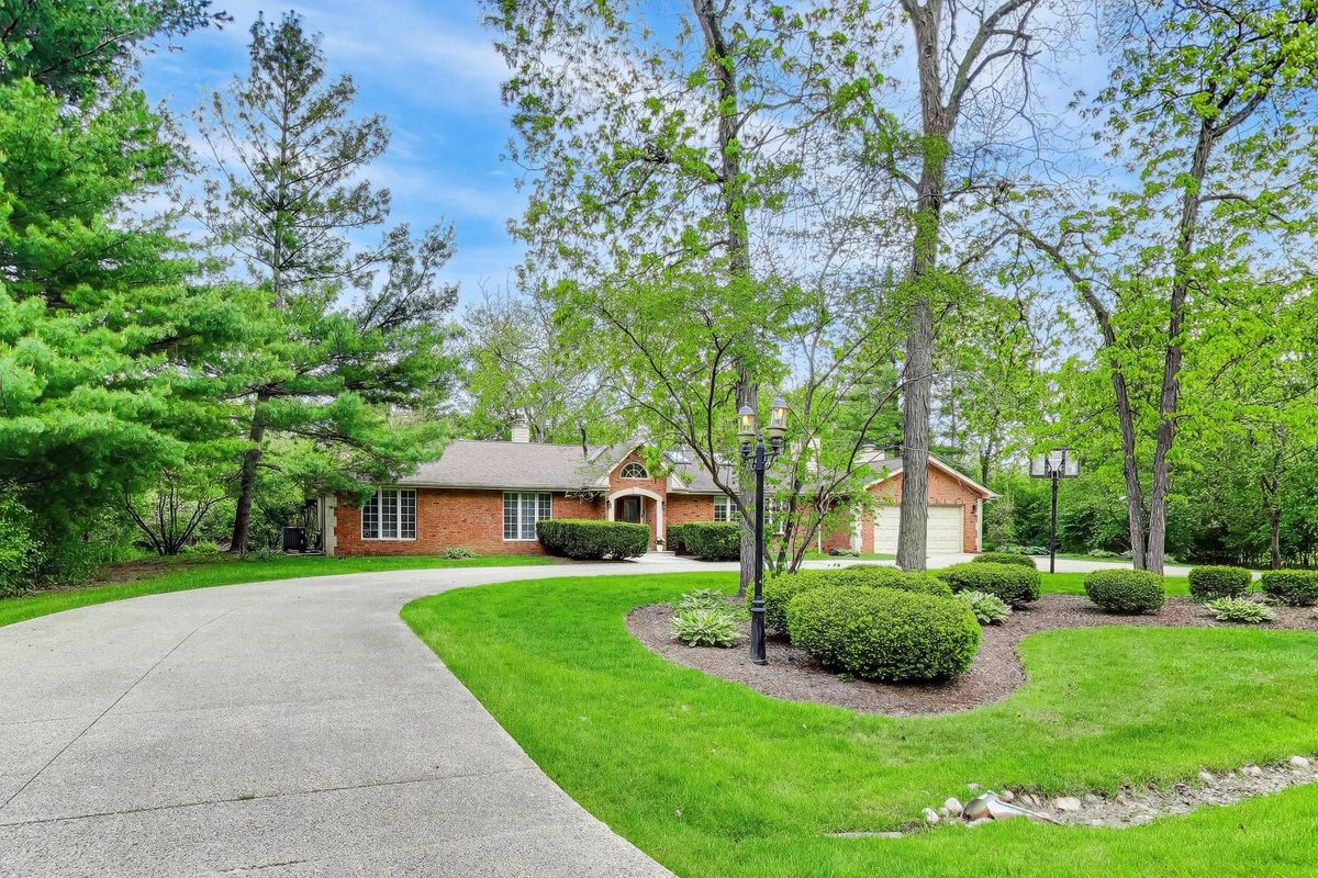 3414 E MARDAN Drive, Long Grove, IL 60047