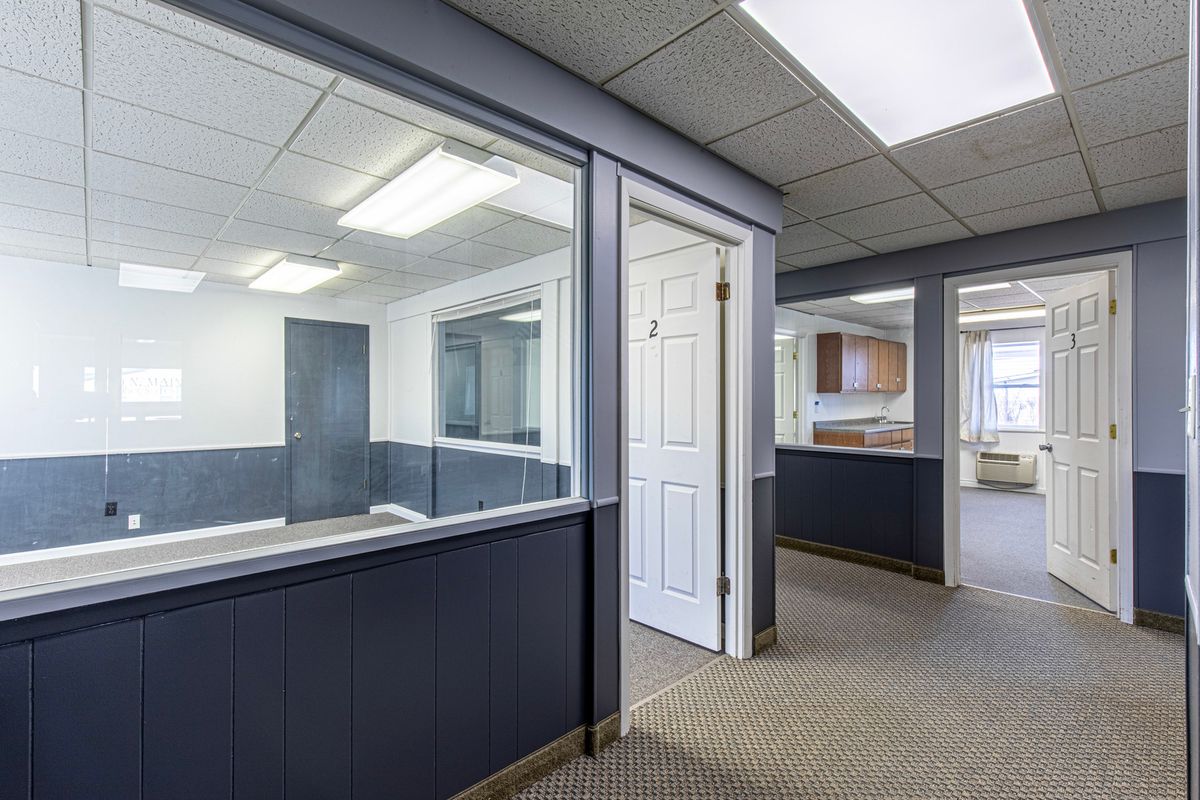 400 N Main Street, Princeton, IL 61356
