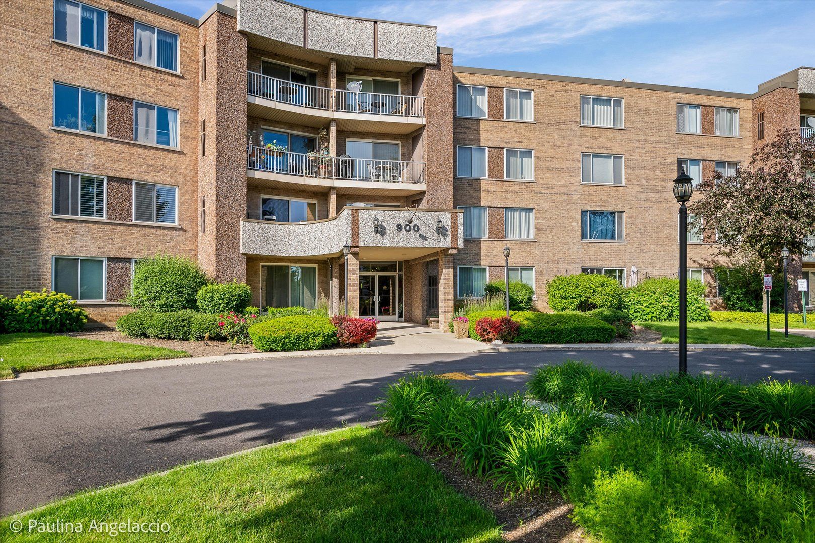 900 E Wilmette Road #219 — Palatine, IL 60074