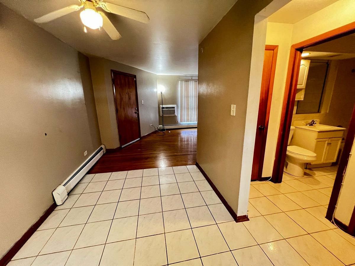 11903 Gregory Street #3, Blue Island, IL 60406