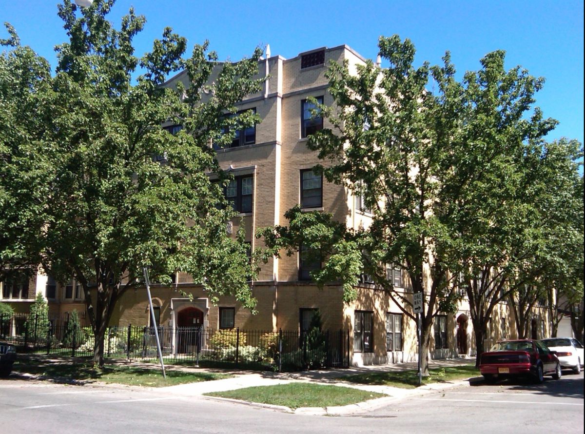 4303 FRANCISCO Avenue, Chicago, IL 60618