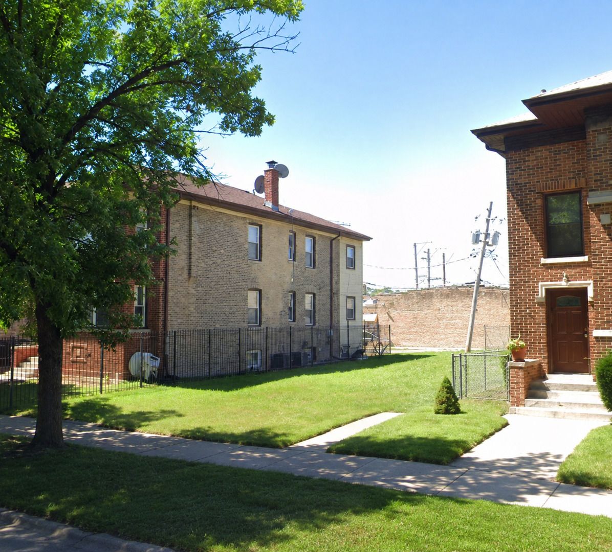 6418 Fairfield Avenue, Chicago, IL 60645