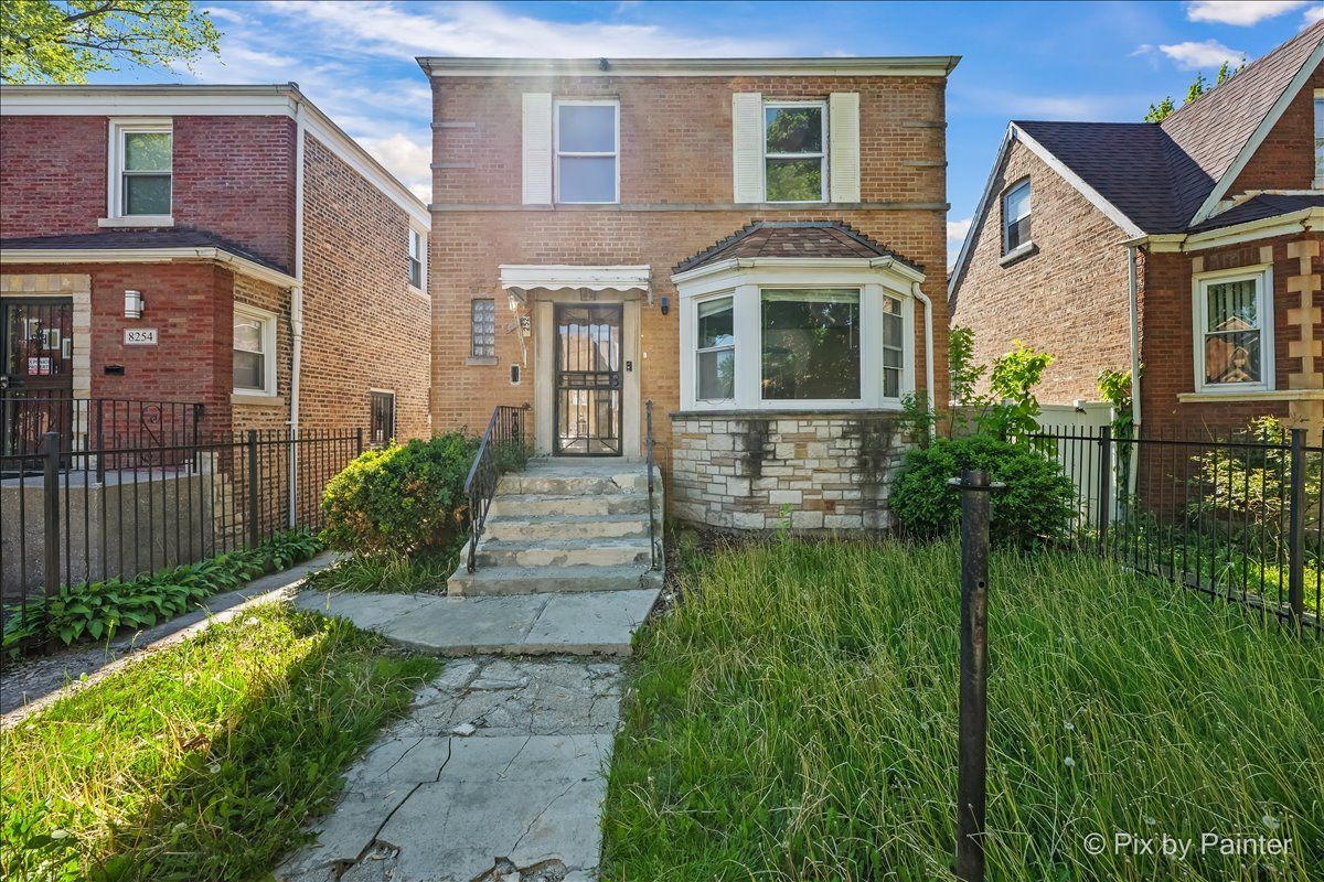 8252 Marshfield Avenue, Chicago, IL 60620