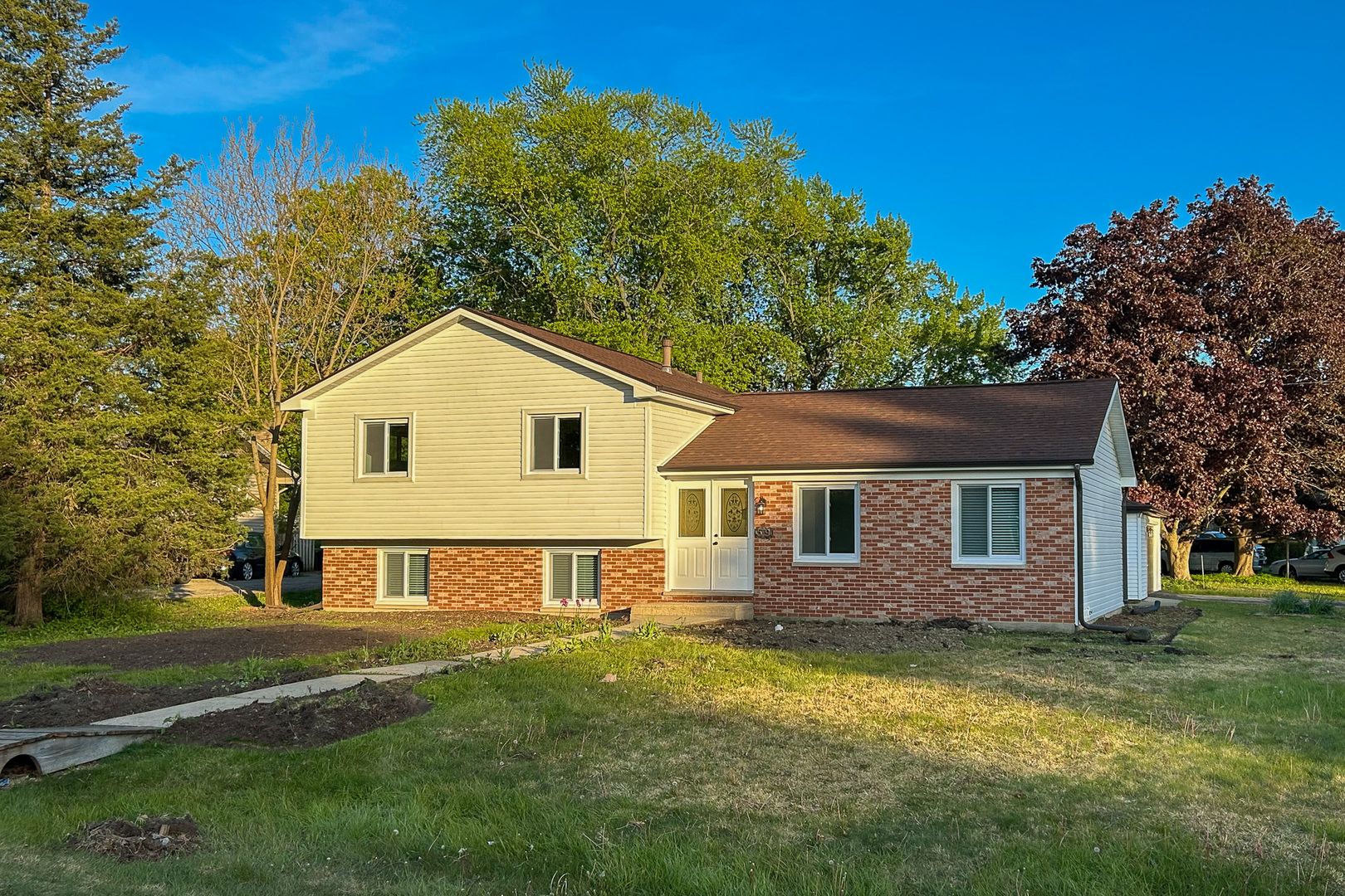 59 Chestnut Circle — Lindenhurst, IL 60046