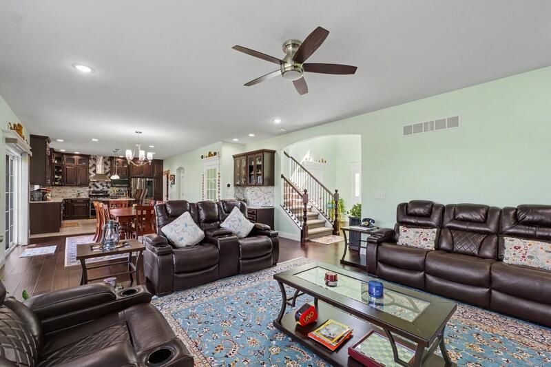 311 Bradford Avenue, Savoy, IL 61874