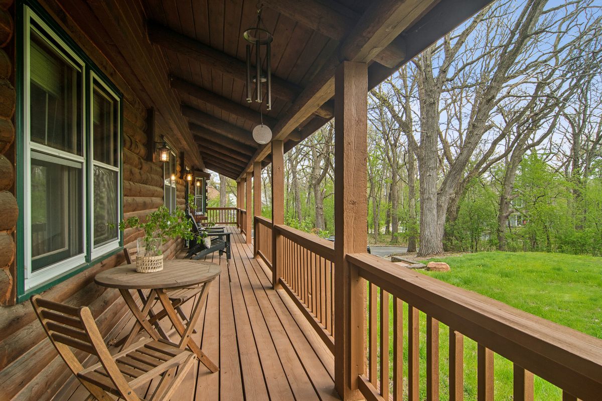 200 Wildwood Lane, Fox River Grove, IL 60021