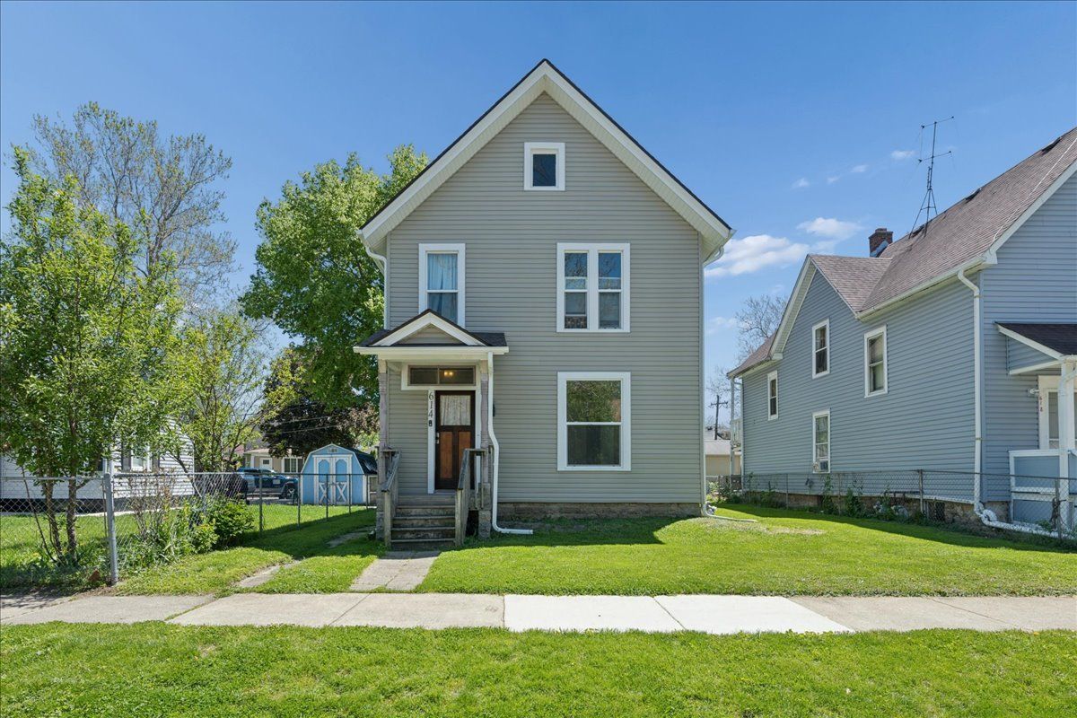 614 Lincoln Avenue, Aurora, IL 60505