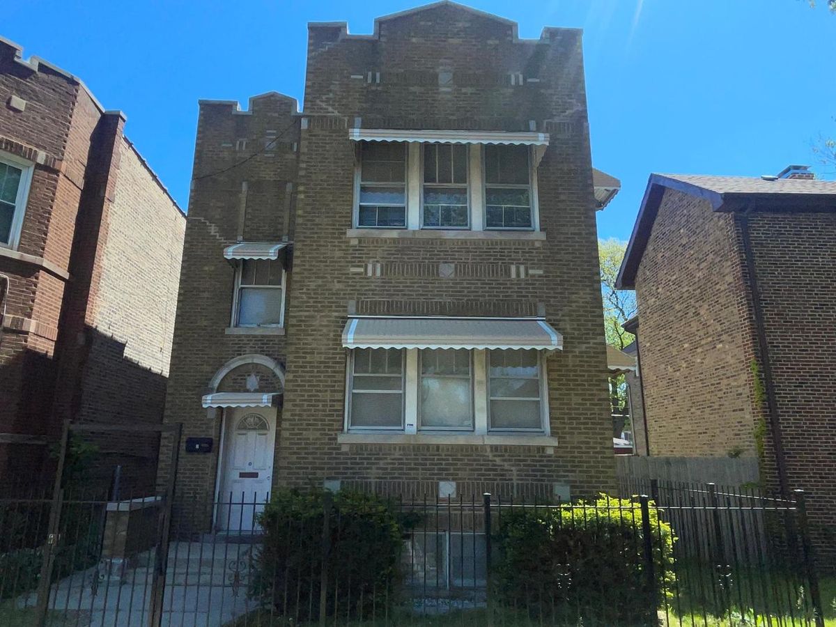 6451 Vernon Avenue, Chicago, IL 60637