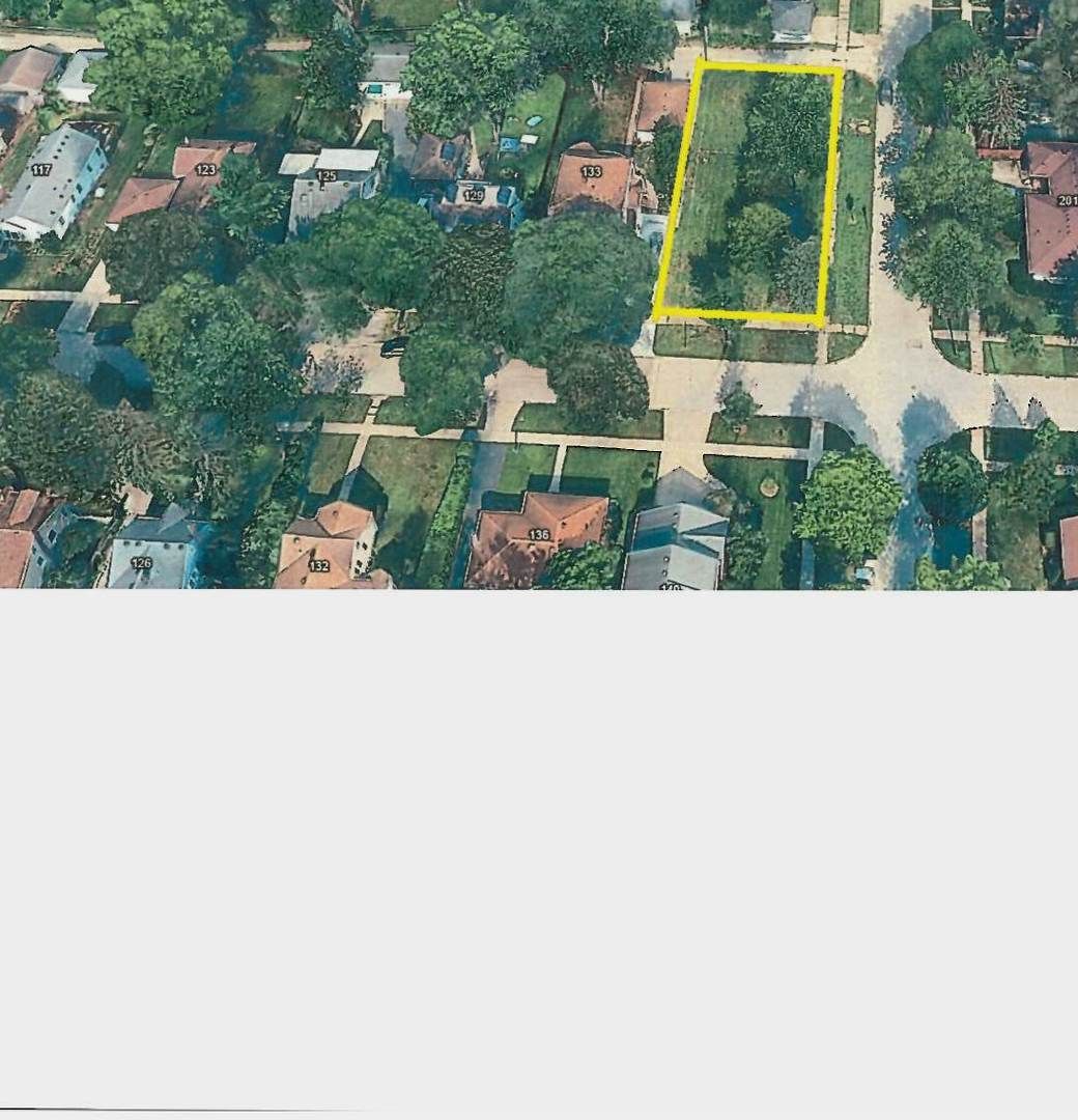 139 Adams Street, Westmont, IL 60559