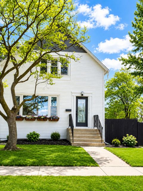 1812 20th Avenue, Maywood, IL 60153