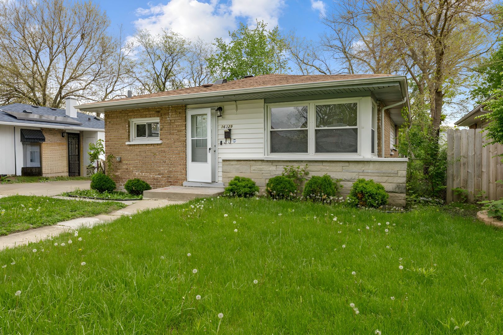 16329 Hermitage Avenue — Markham, IL 60428