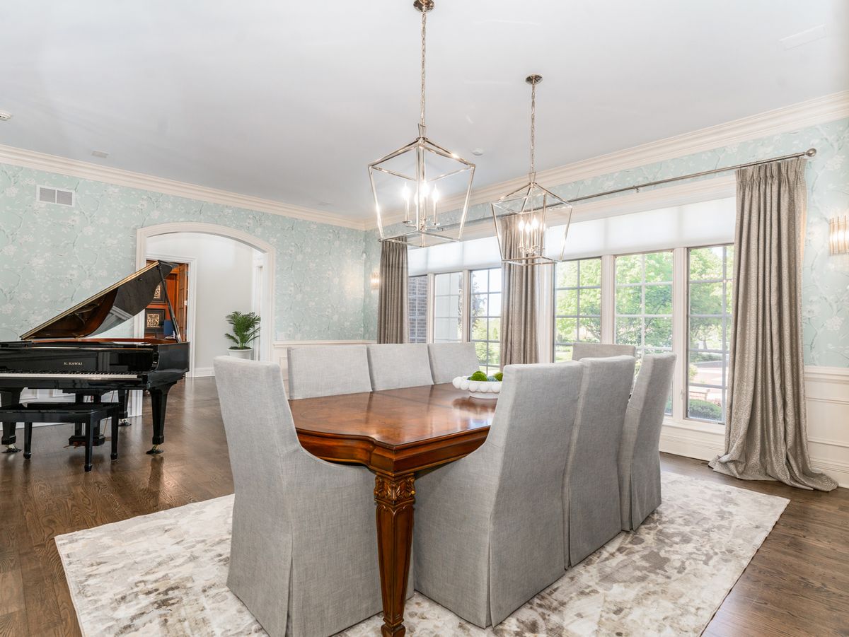 4N881 Old Farm Road, St. Charles, IL 60175