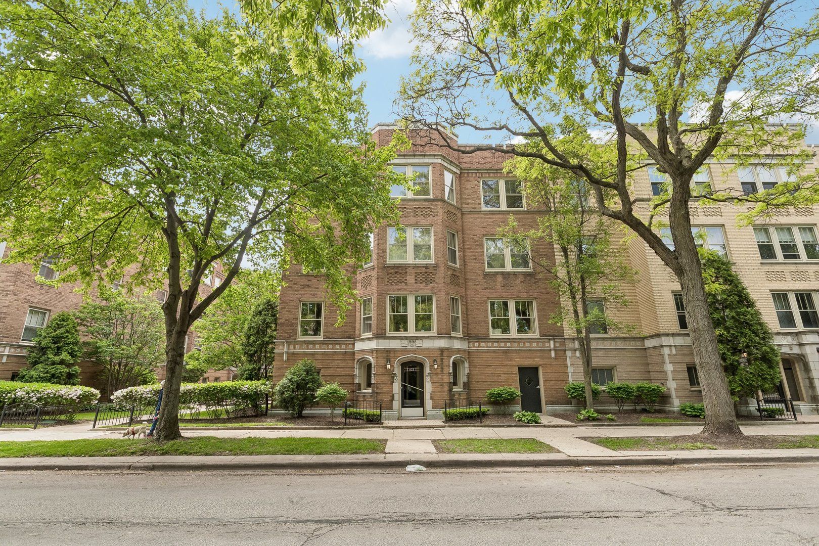 623 Washington Boulevard #3N — Oak Park, IL 60302