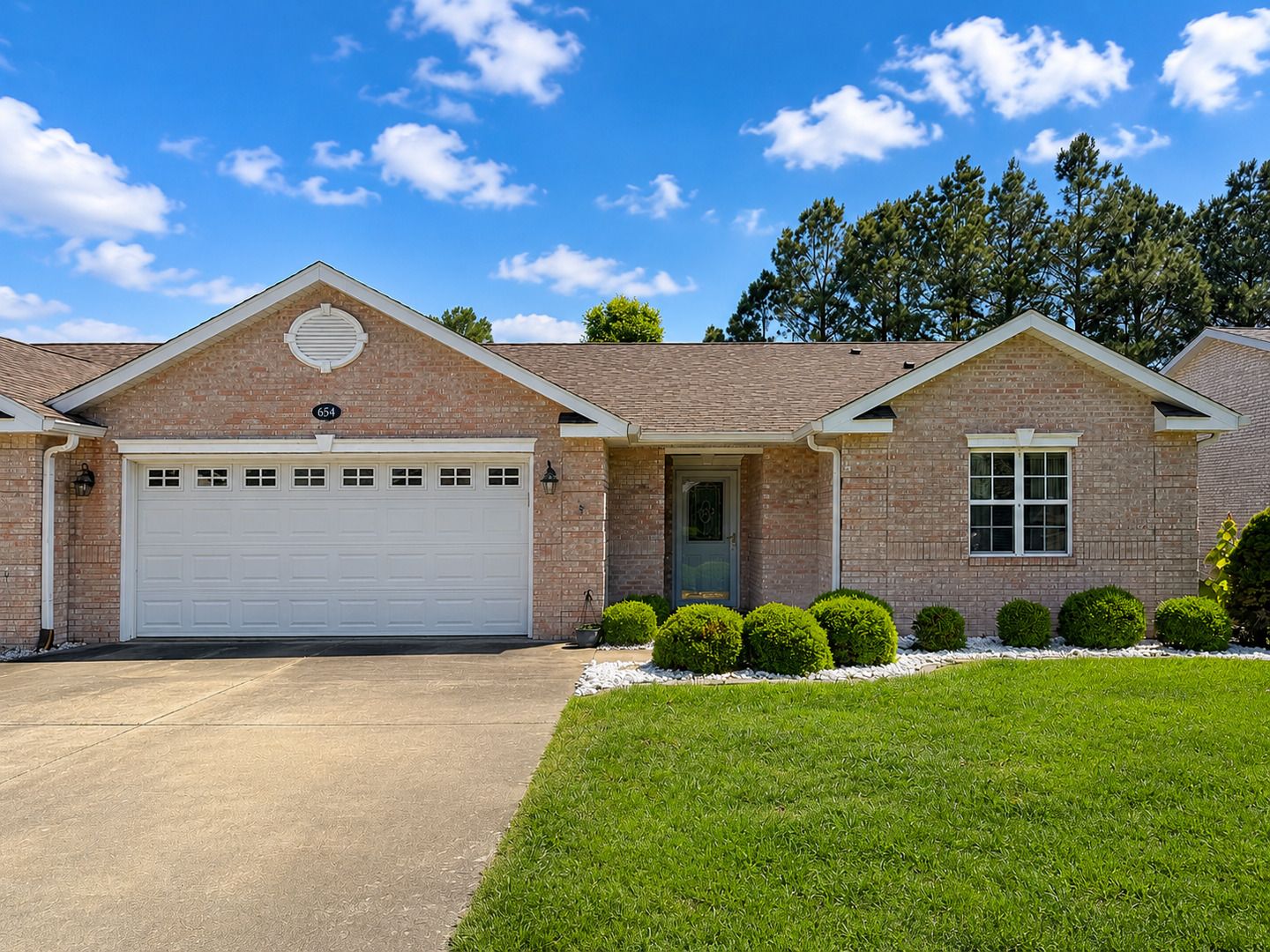 654 Lake Harbor Drive — Marion, IL 62959