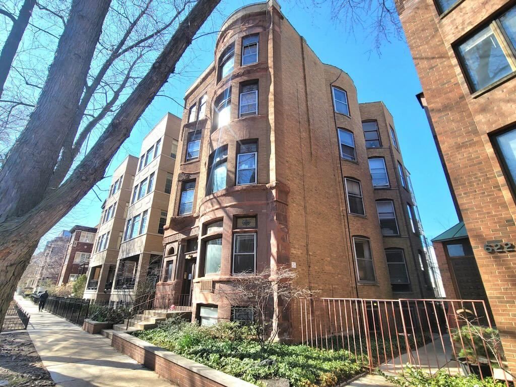 626 WELLINGTON Avenue, Chicago, IL 60657