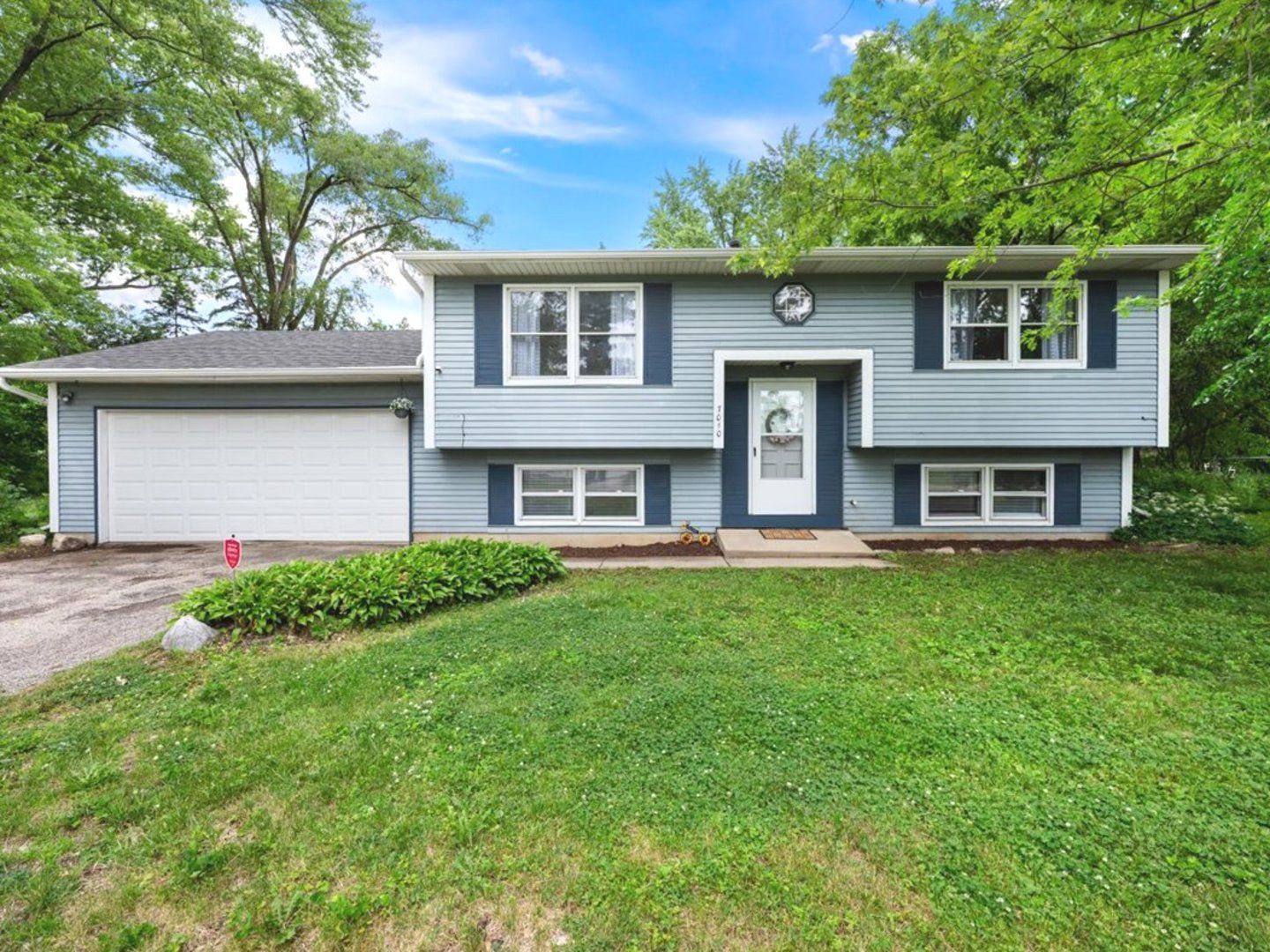 7010 Seminole Drive — Wonder Lake, IL 60097