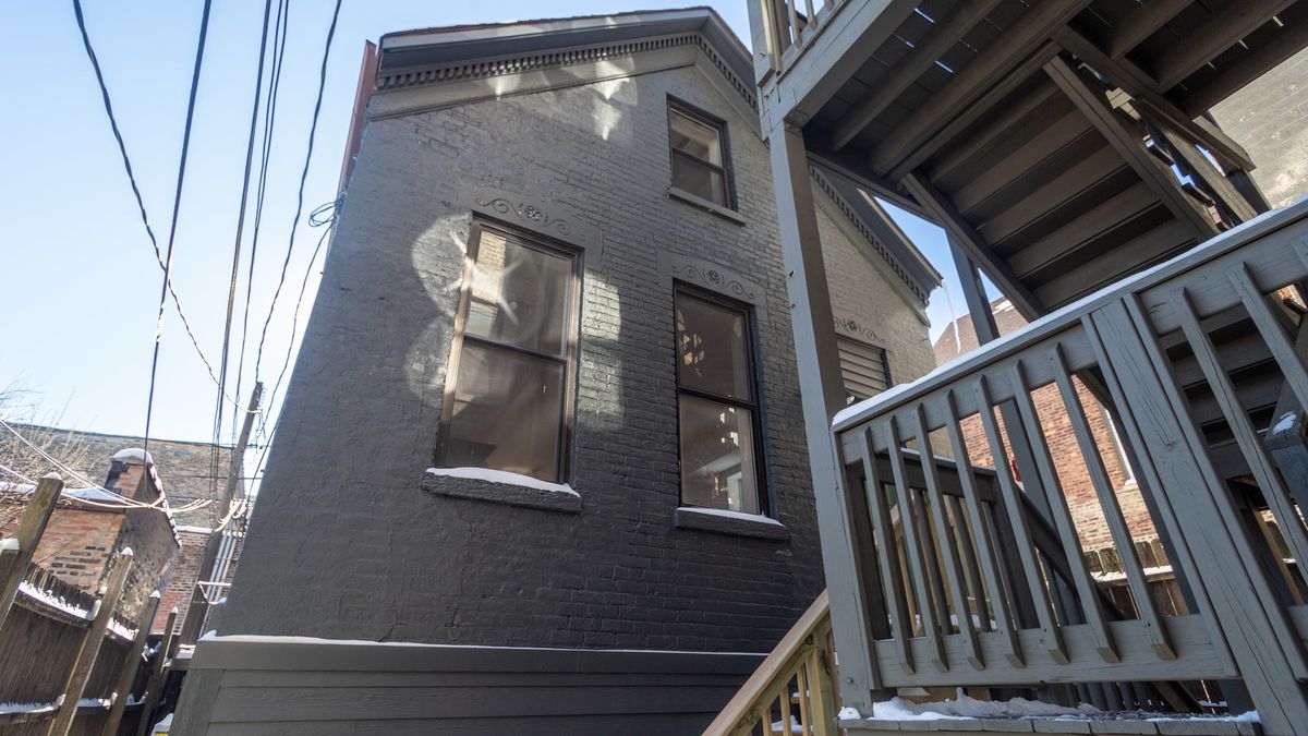 1953 Dickens Avenue, Chicago, IL 60614