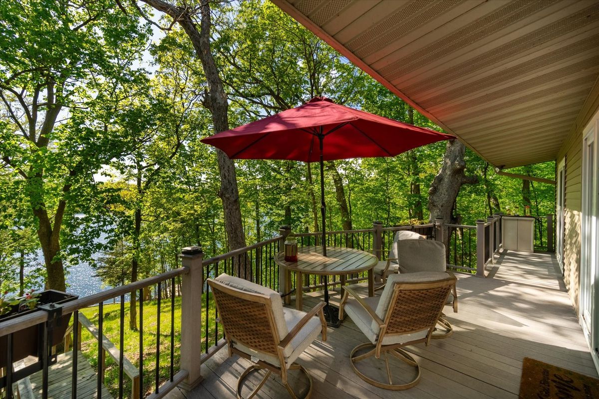 1127 Loganberry Lane, Varna, IL 61375