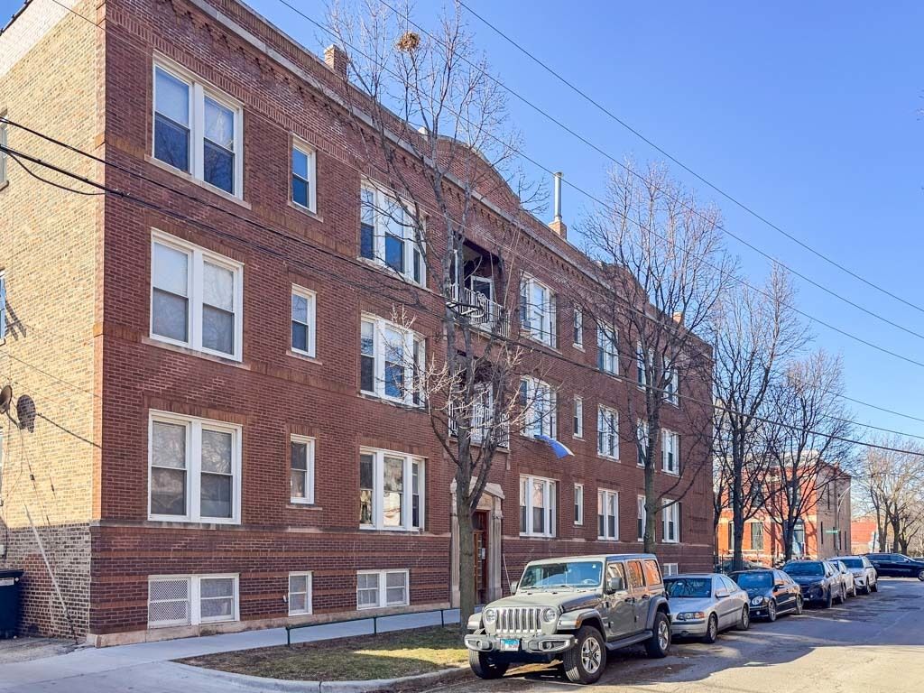 850 LEAVITT Street, Chicago, IL 60622