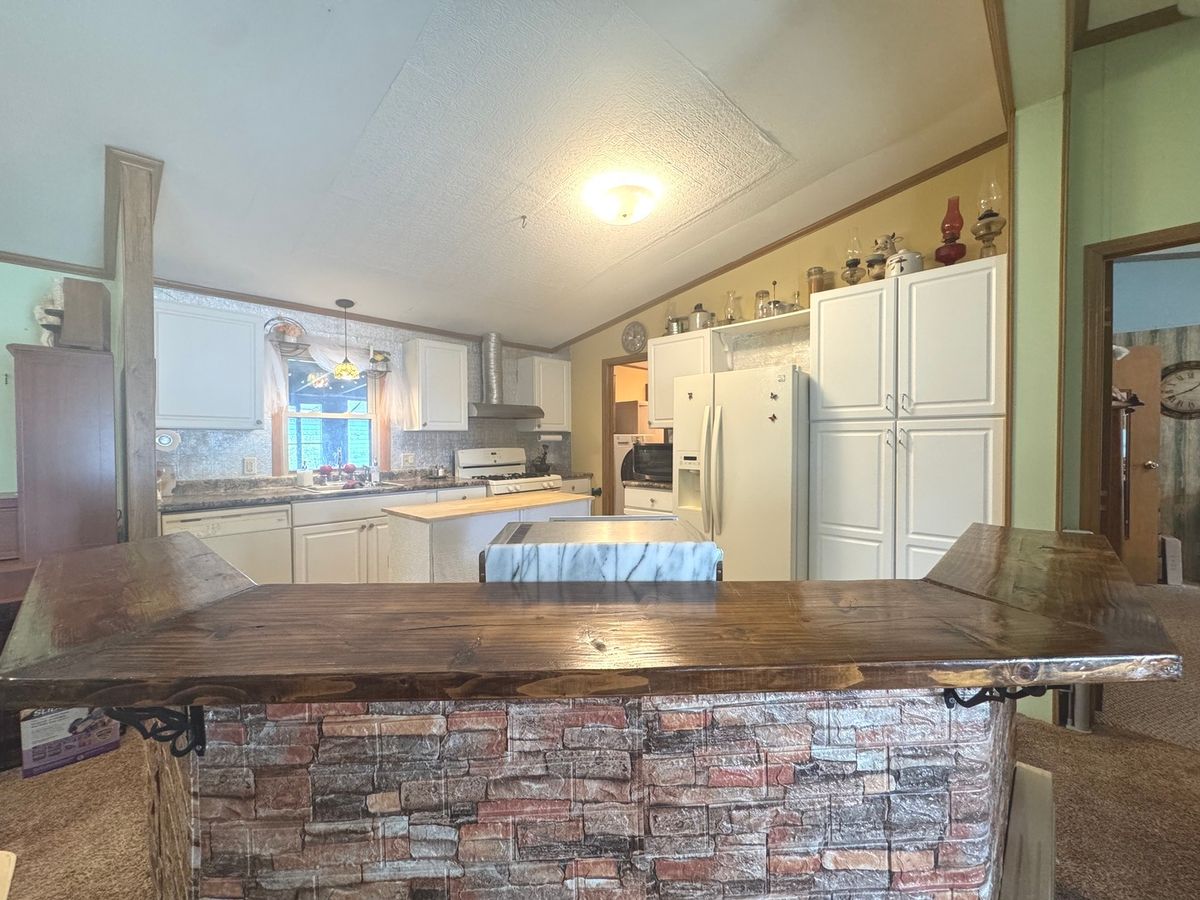 10 Maple Ridge, Manteno, IL 60950
