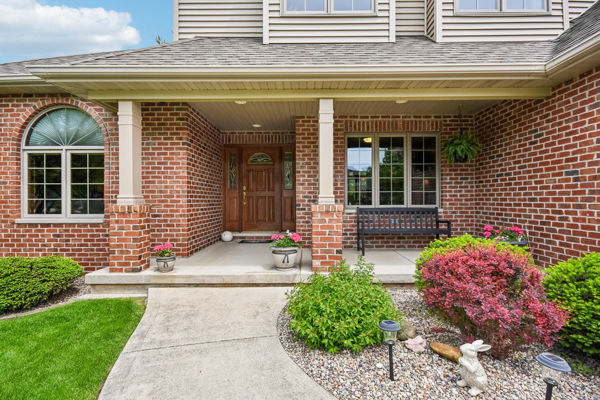 1041 Lakeview Drive, Morris, IL 60450