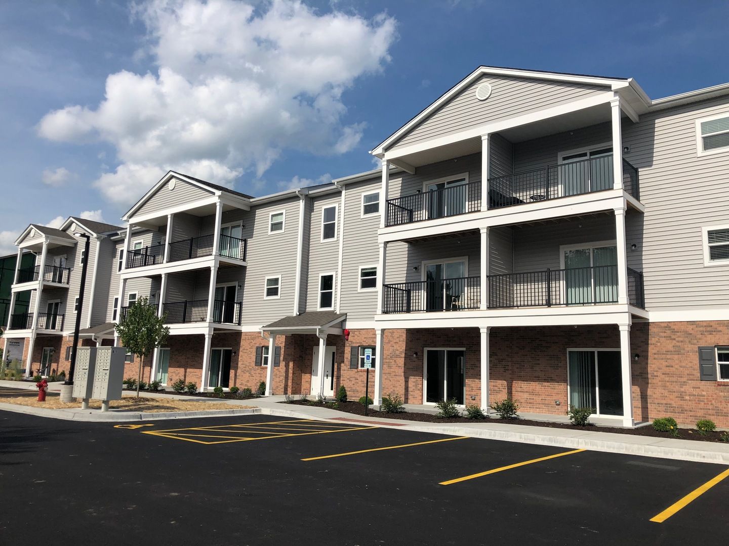 853 E Main Street #1B — East Dundee, IL 60118